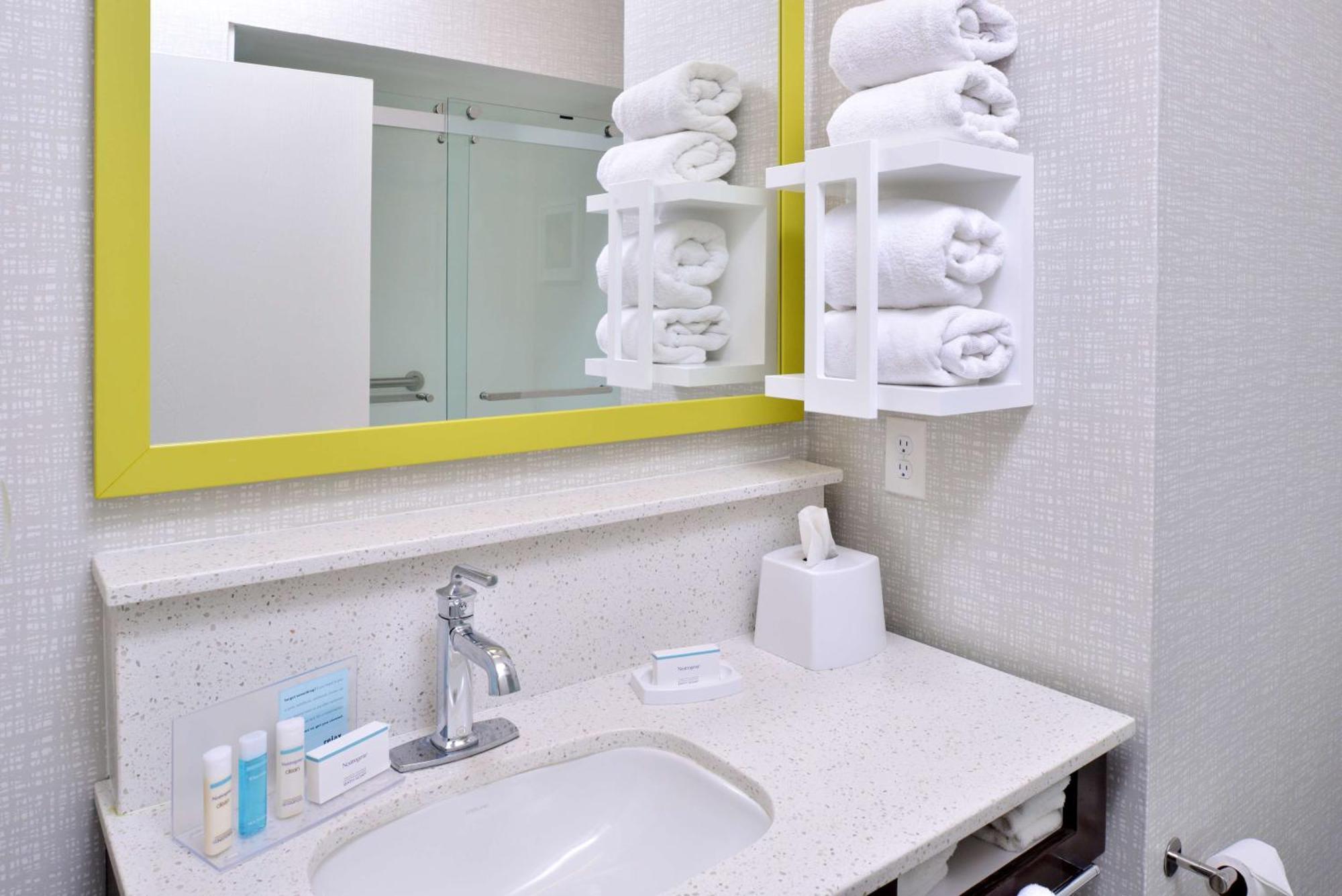 Hampton Inn Laporte La Porte Exteriör bild