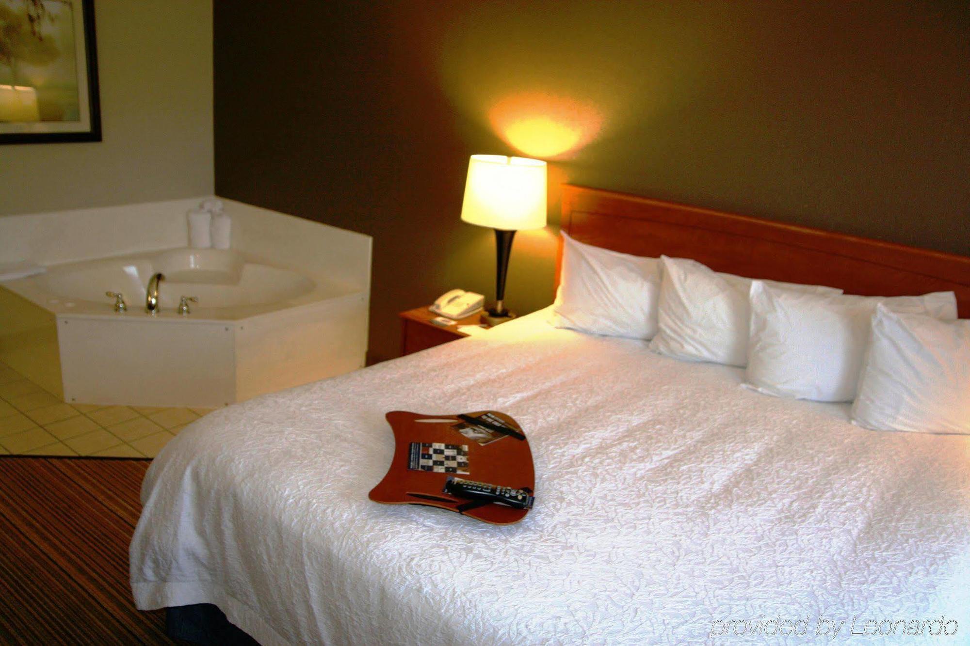 Hampton Inn Laporte La Porte Exteriör bild