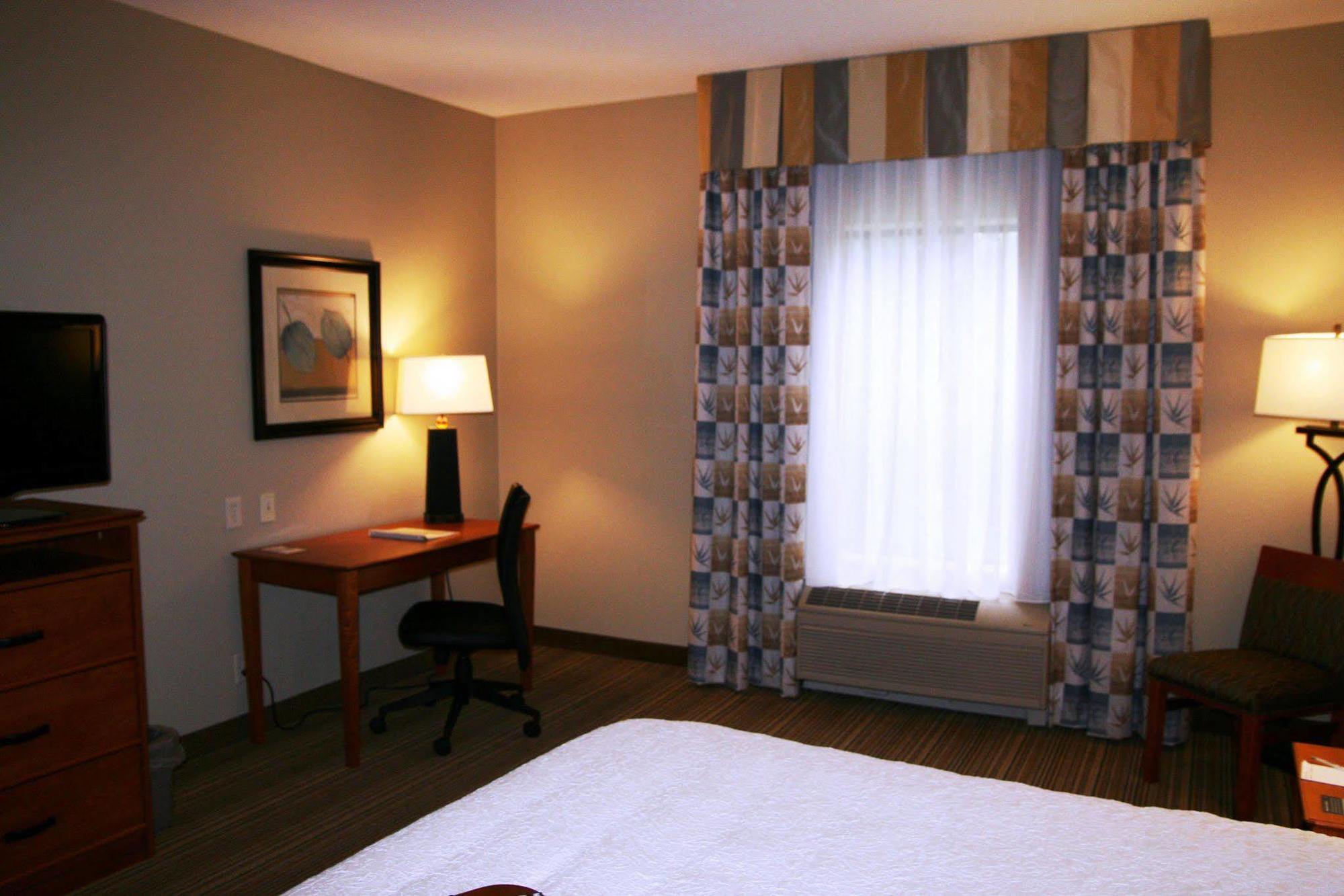 Hampton Inn Laporte La Porte Exteriör bild